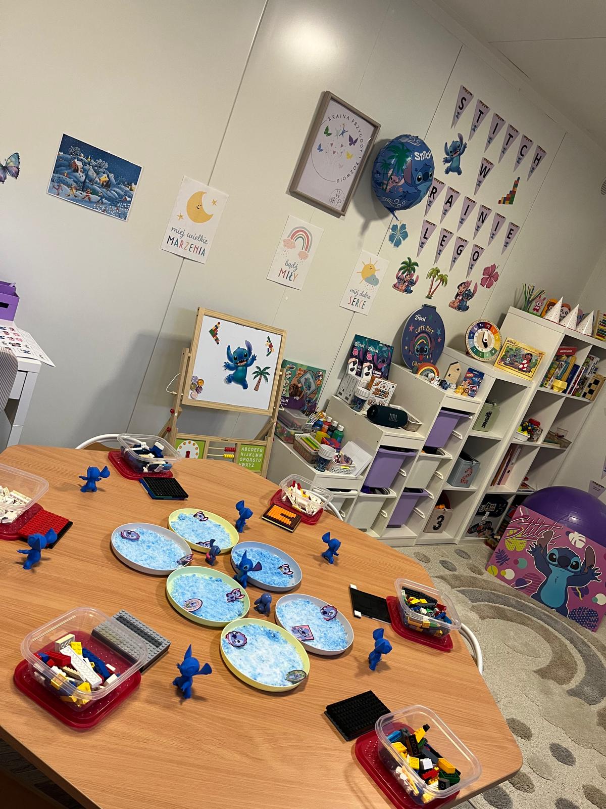 sala6 (STITCH w Krainie Klocków)